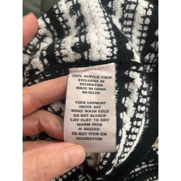 Nanette Lepore Nordic open knit black white cardigan button up grandmacore cozy - Picture 5 of 9